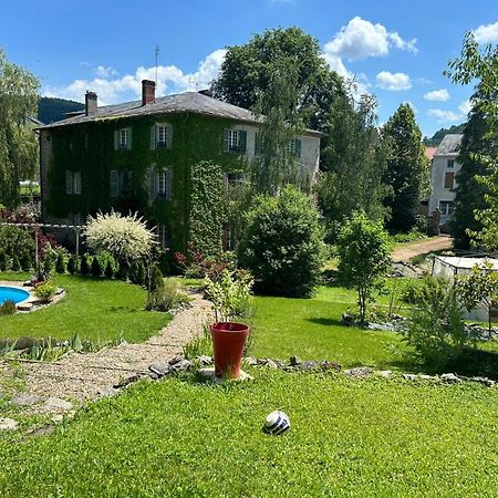 Le Clos Bourbon Ferrieres-sur-Sichon Exterior photo