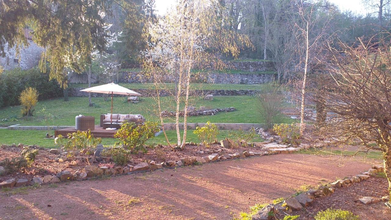 Le Clos Bourbon Ferrieres-sur-Sichon Exterior photo